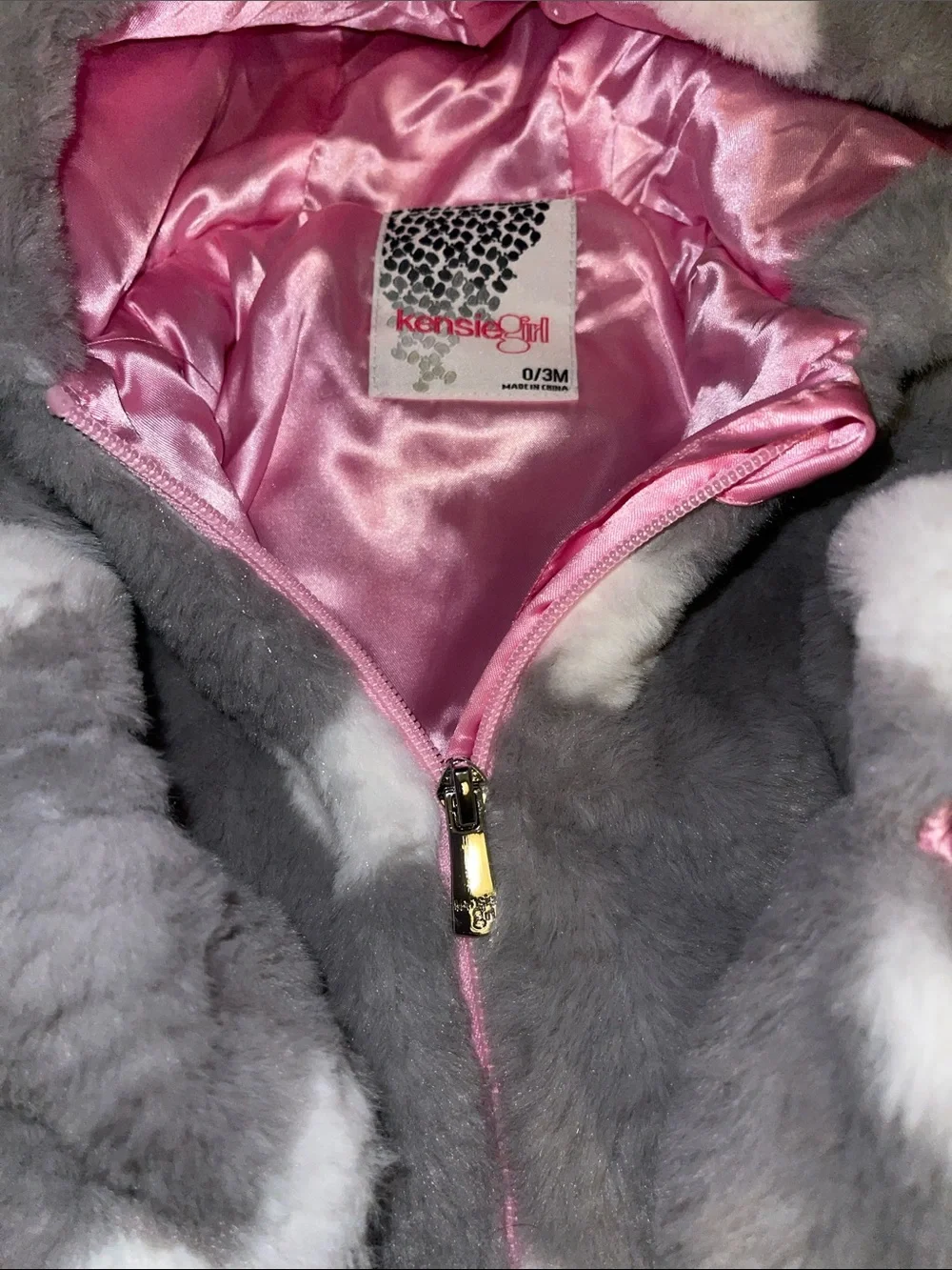 NWOT Kensie Girl Gray Faux Fur Heart Bunting with Pink Lining